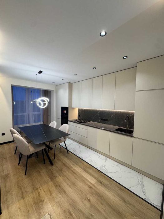 2-кім + кухня-вітальня|Центр, Княгинин|Гардероб|Меблі+техніка|КНЯГИНИН