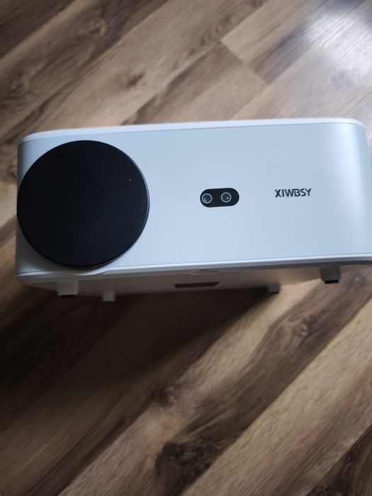 NOWY projektor  XIWBSY