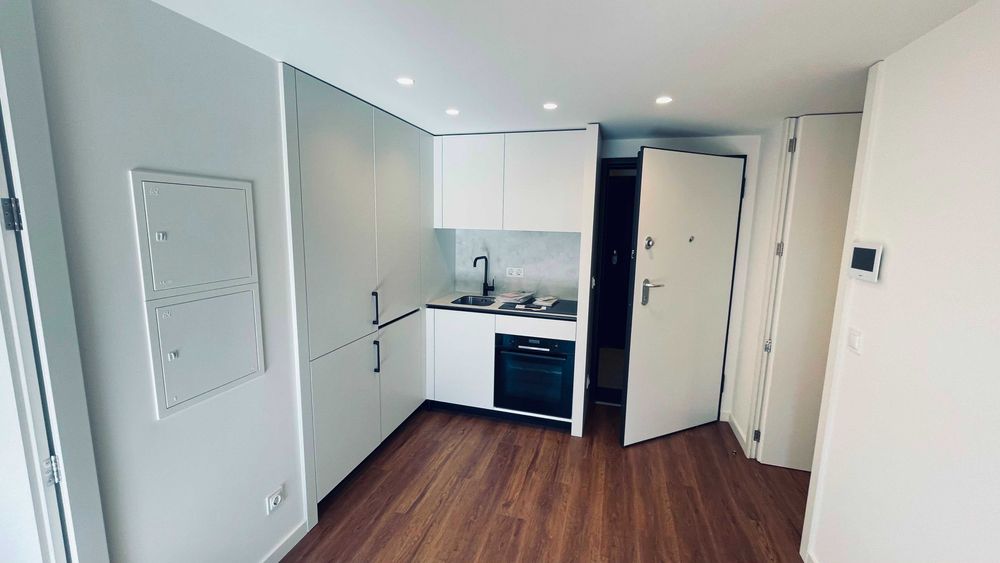 Apartamento T2 de Luxo para Arrendamento(PORTO)RUA SILVA BRINCO S MAMEDE INFESTA, PORTO