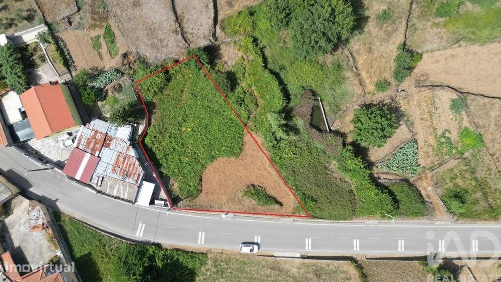 Terreno para construção em Vila Nova
