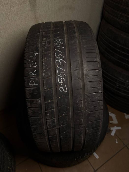 Pirelli Rosso 255/35/19 лето пара