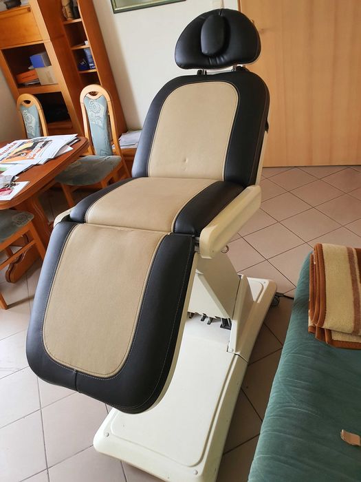 Elektryczne, regulowane łożko kosmetyczne , do masażu.