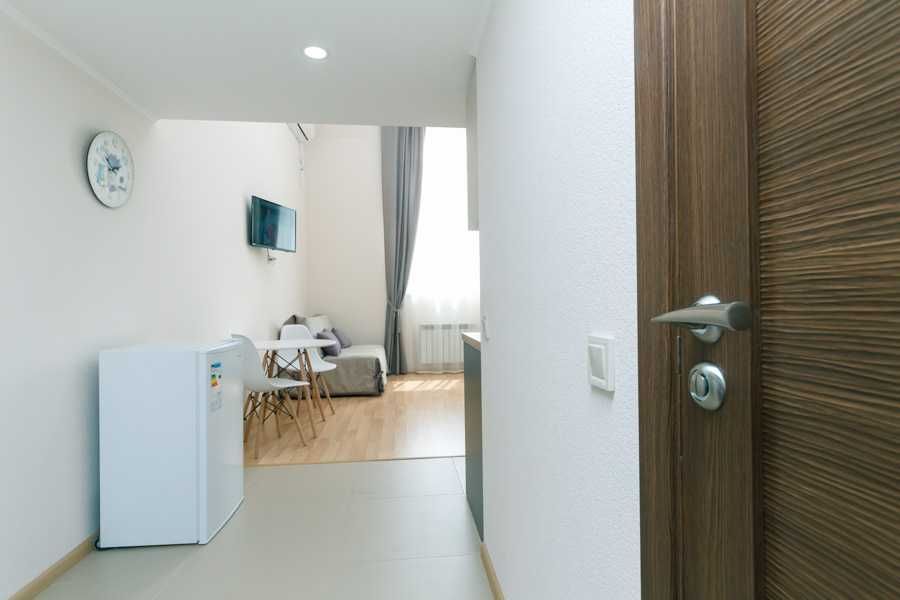 Здам подобово стильні дворівневі апартаменти, біля метро Берестейська.