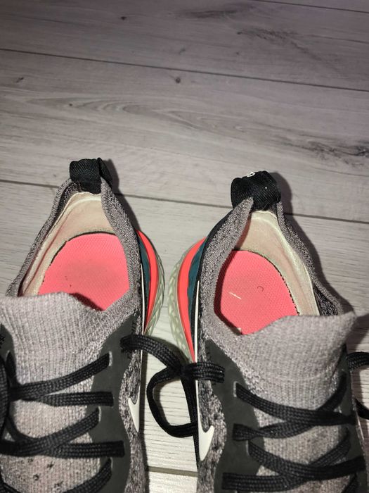 Buty Nike Epic React Flyknit rozm. 39