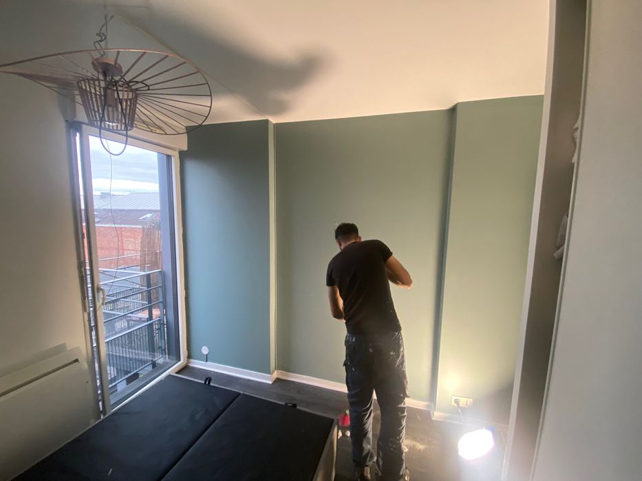 Painting, intérieur extérieur