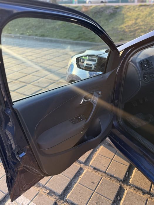 Volkswagen Polo ,Фольтсваген Поло возможен обмен,срочно