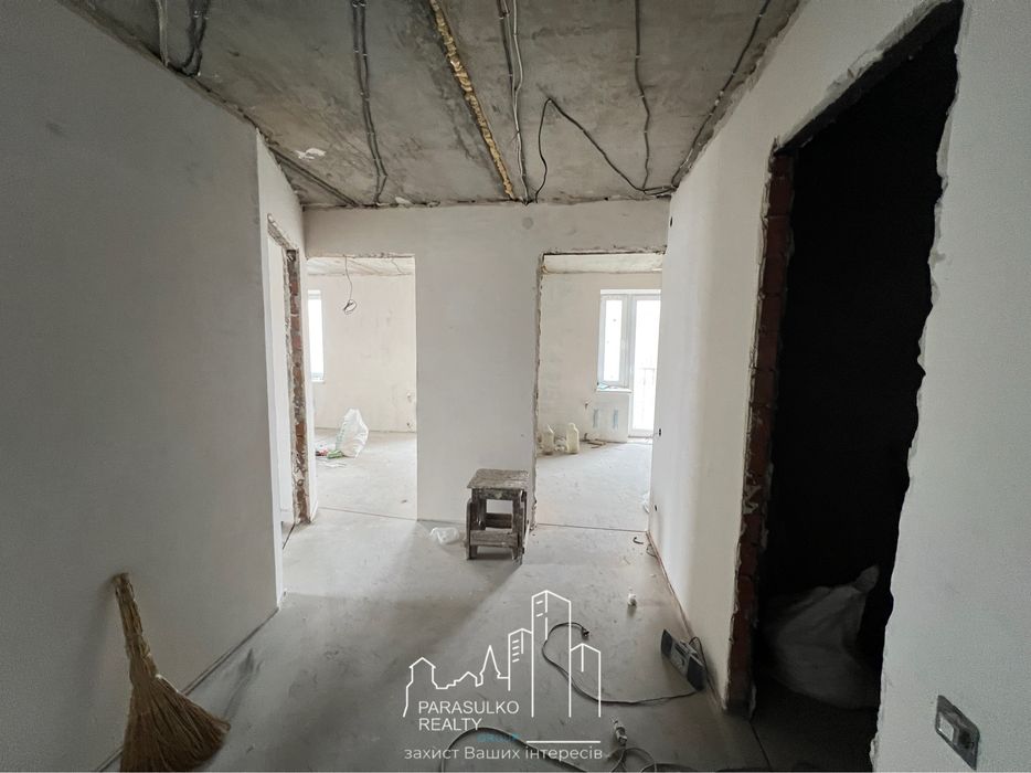 Продам затишну 2-кімнатну квартиру поряд з центром міста!