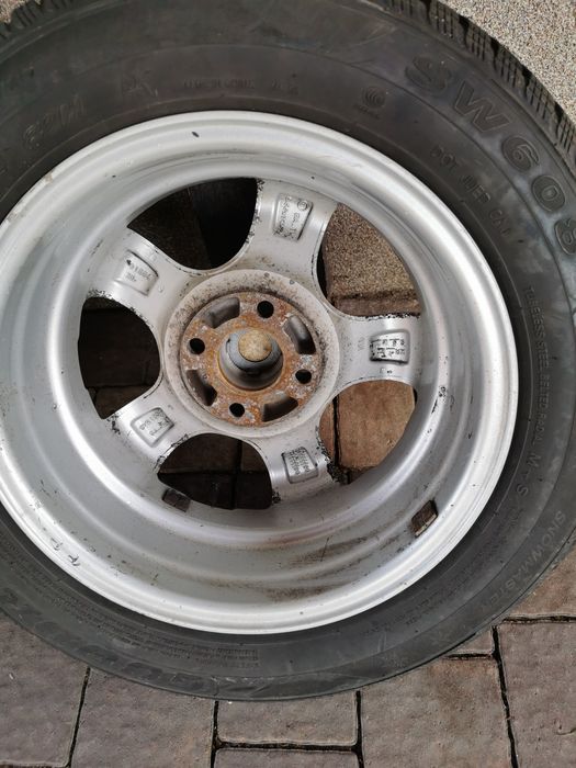 Sprzedam koła zimowe do Fiata Pandy