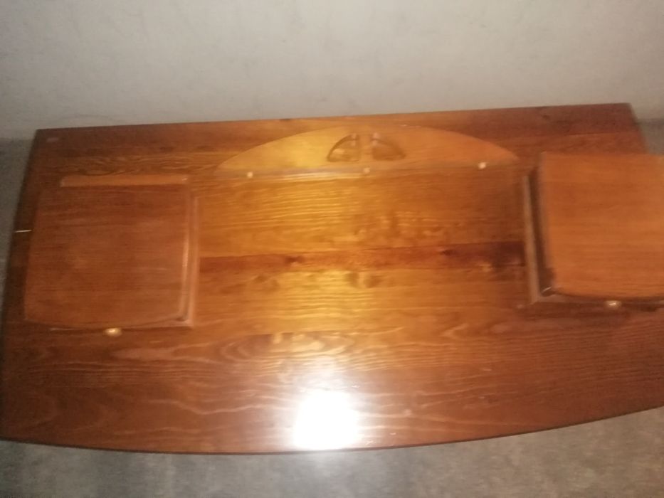 Comoda de 4 gavetas com Espelho e 2 aparadores