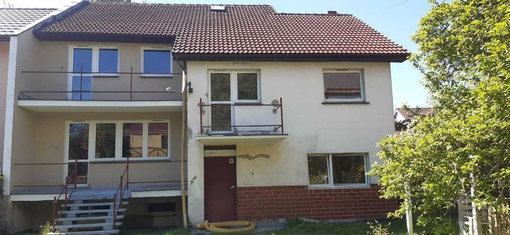Pokoje 1 i 2-osobowe w domu jednorodzinnym z ogrodem, Muchobór Wielki