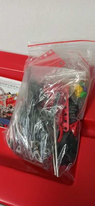 Pojazdy mały konstruktor 2 sztuki