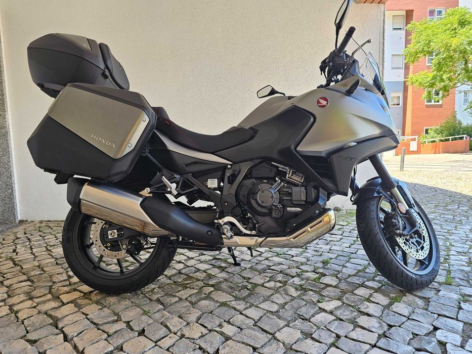 Honda NT 1100 DCT de 2024 com apenas 375 kms com garantia