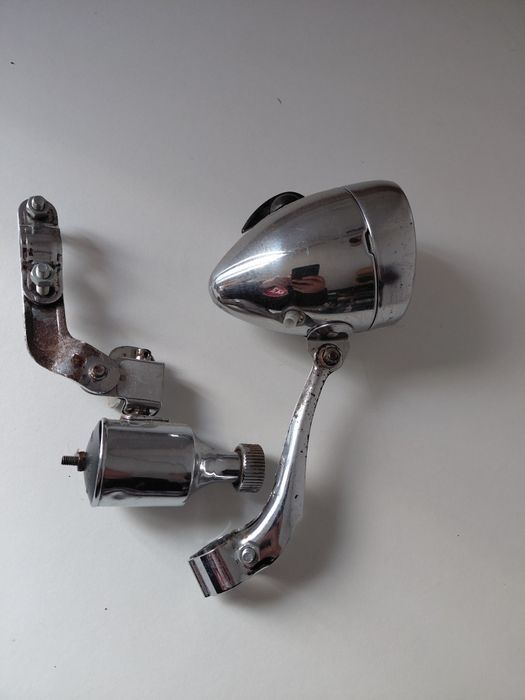 Farol e dínamo antigo Miller para bicicleta pasteleira