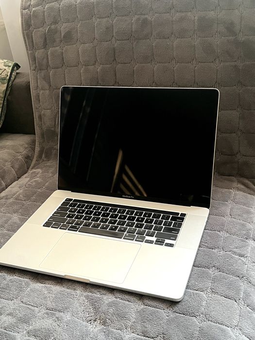 Apple MacBook Pro A2141 2019 16 cali, i9, 32GB RAM, 1TB