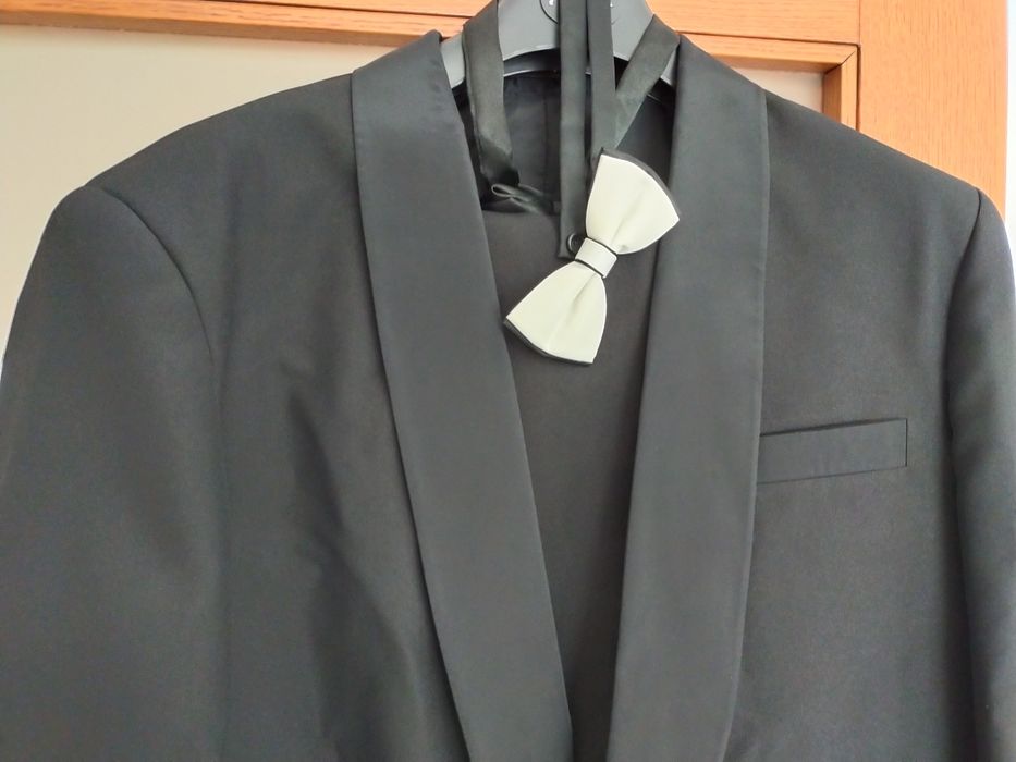 Smoking czarny. Rozmiar XL. Komplet.