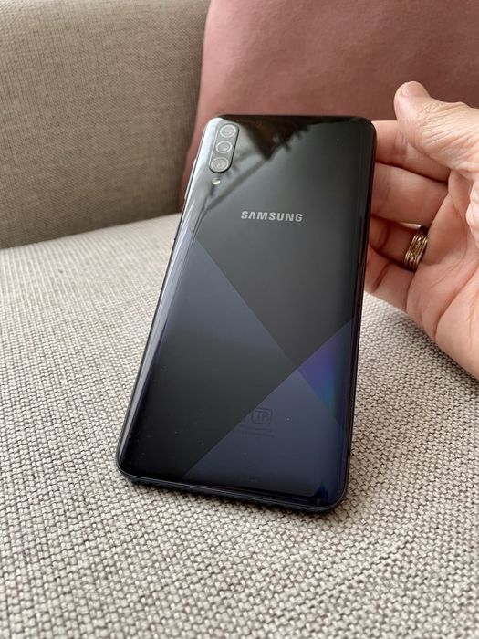 Телефон Samsung A30s