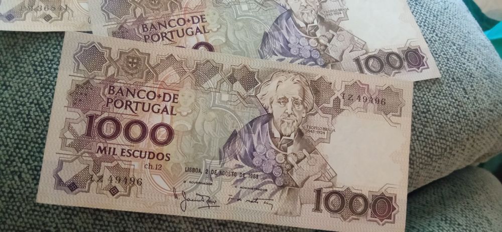Conjunto de notas de 1000 escudos