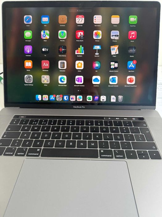 MacbookPRO 15 2018. Core i7 Hexa Core, 16Gb Ram, Ssd 256Gb, Radeon 4GB