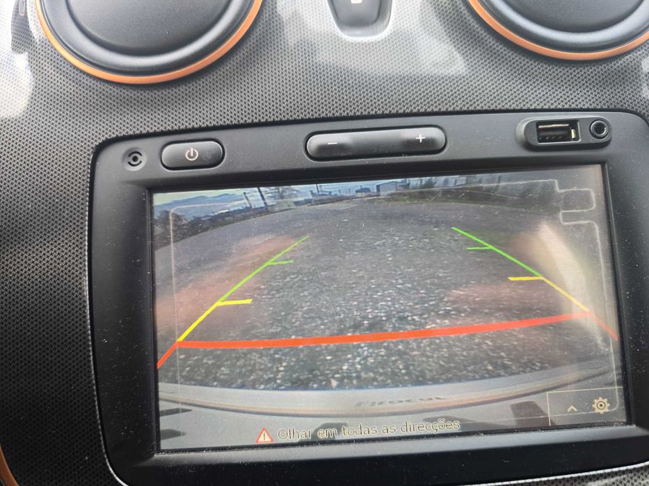 Dacia Sandero Stepway c/NOVO - 83.000KM