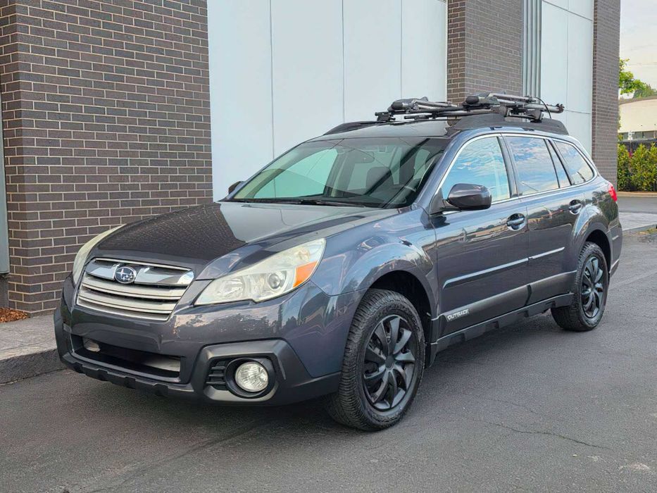 Subaru Outback Limited      2013