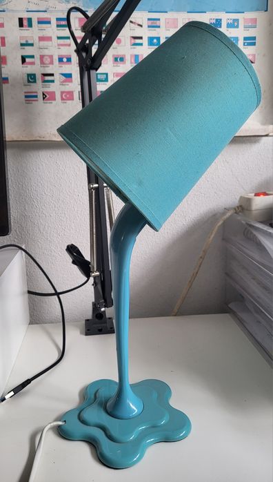 Candeeiro de mesa de cabeceira -Lata de Tinta
