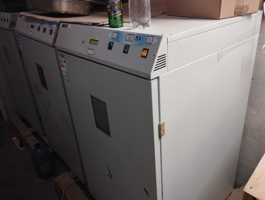 Інкубатор Best 1000