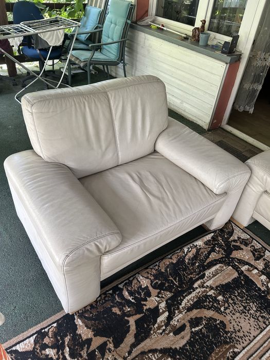 Zestaw fotele sofa biala skora