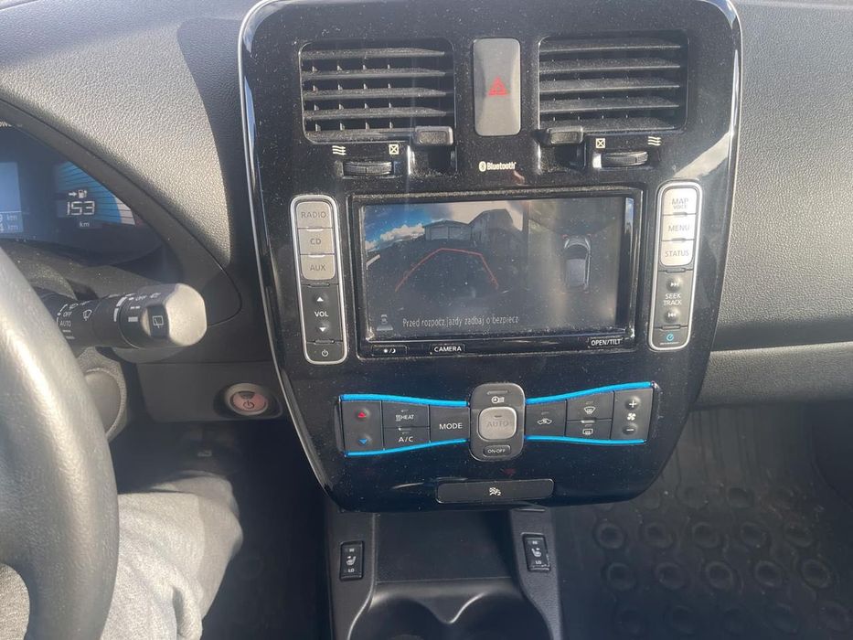 Nissan Leaf 2106 року з Європи