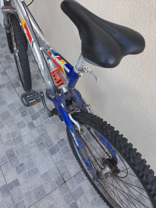 Bicicleta btt roda 26, 21 mudanças