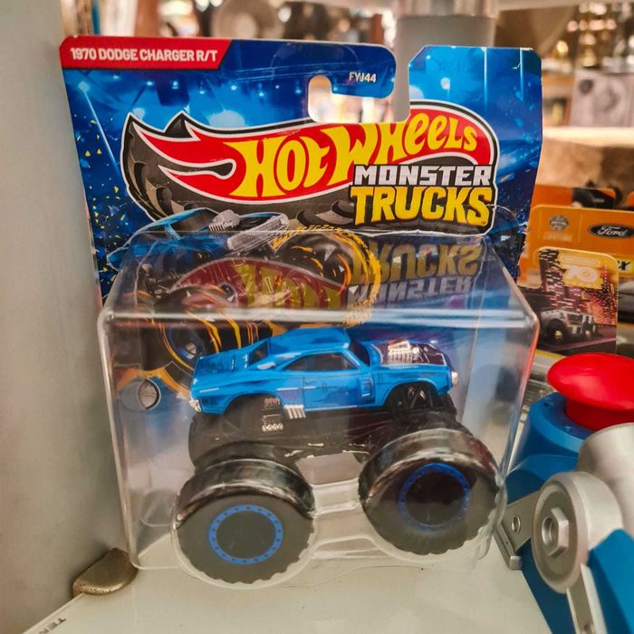 Hot Wheels Monster Trucks – 1970 Dodge Charger R/T (Novo e Selado)