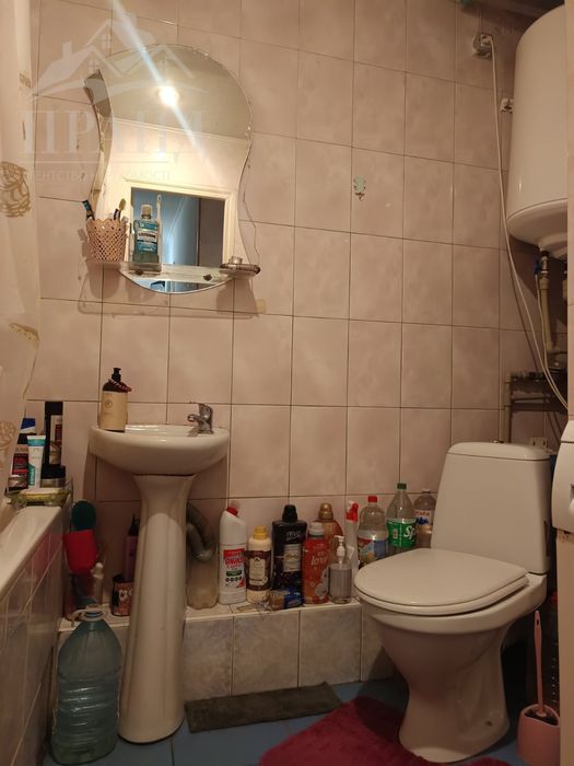 Продам 2 кмн квартиру