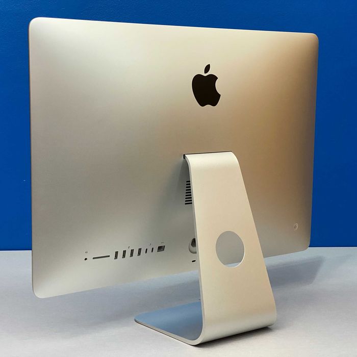 Apple iMac 21.5" - A1418 - Mid 2017 (i5-7360U/8GB/256GB SSD)