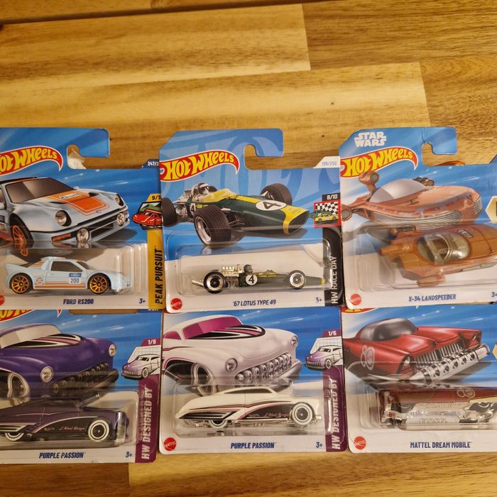 Hotwheels modelos aleatórios