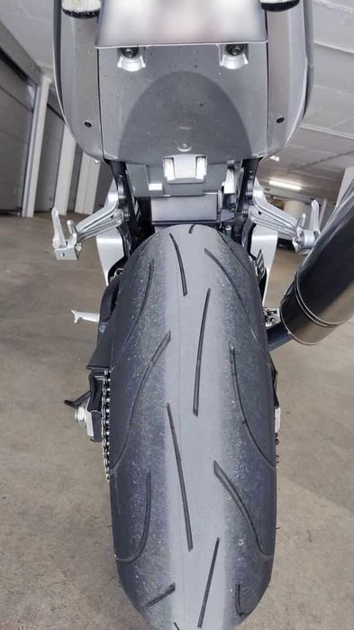 GSXR 1000 K3 // Estado novo (poucos kms)