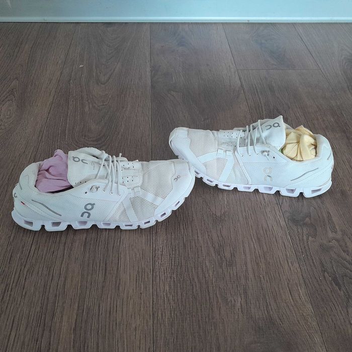 Buty  on cloud rozm.39