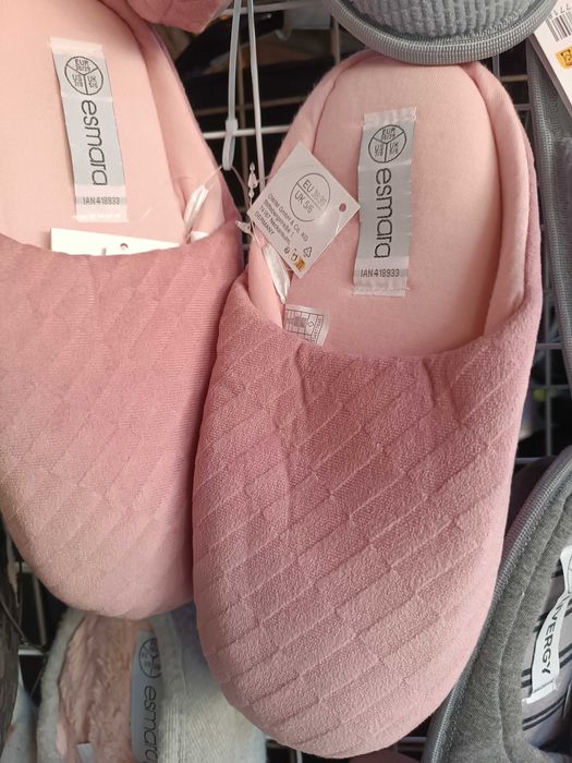 Капці жіночі , чоловічі