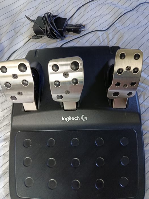Kierownica Logitech g920 z shifterem.