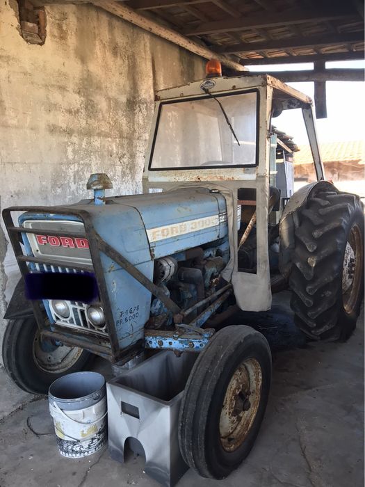 Trator Ford 3000