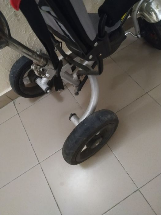 Детский велосипедик с родительской ручкой