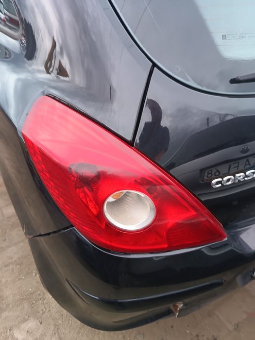 Lampy tylne opel corsa d