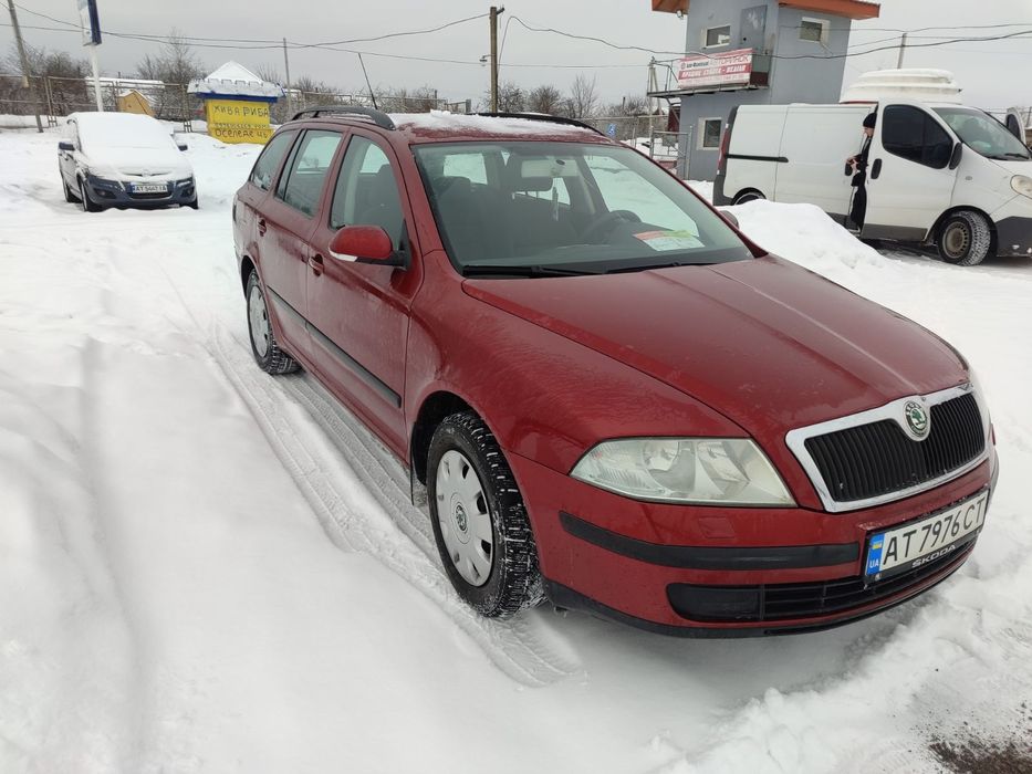 Шкода Октавія А-5.1.6-газ бензин.