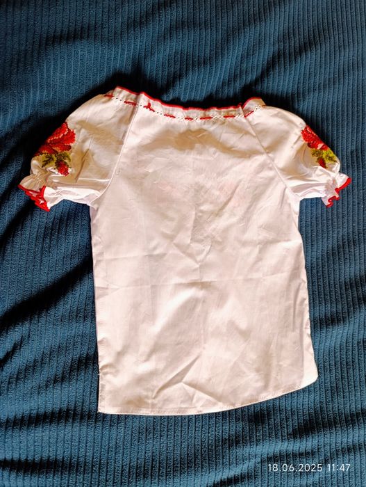 Вишиванка на дівчинку