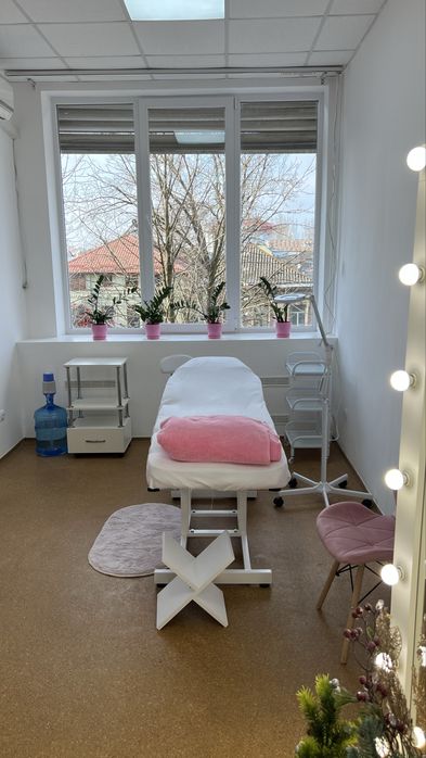 Робоче місце косметолога, оренда