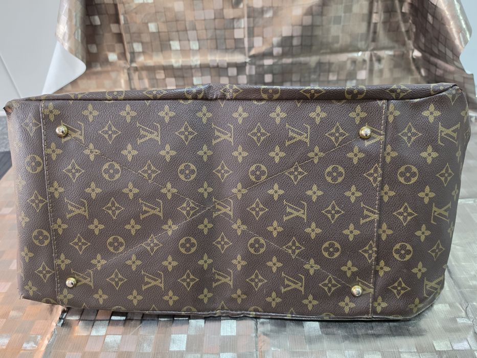 Mala modelo Artsy com Monogram e alça de couro trançado