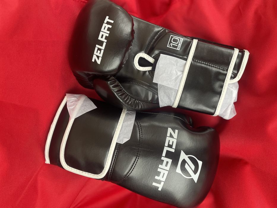 Перчатки боксерские, в НАЯВНОСТІ !!!