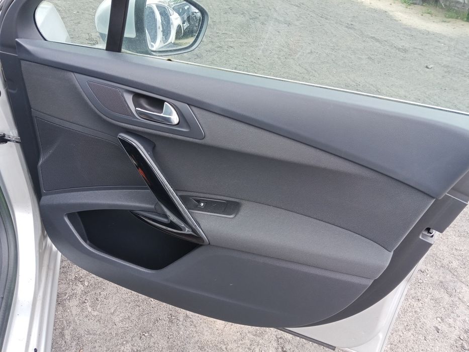Boczek drzwi prawy przód Peugeot 508