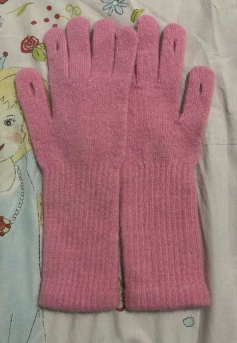 Стьобане чорне пальто з капюшоном +рукавички