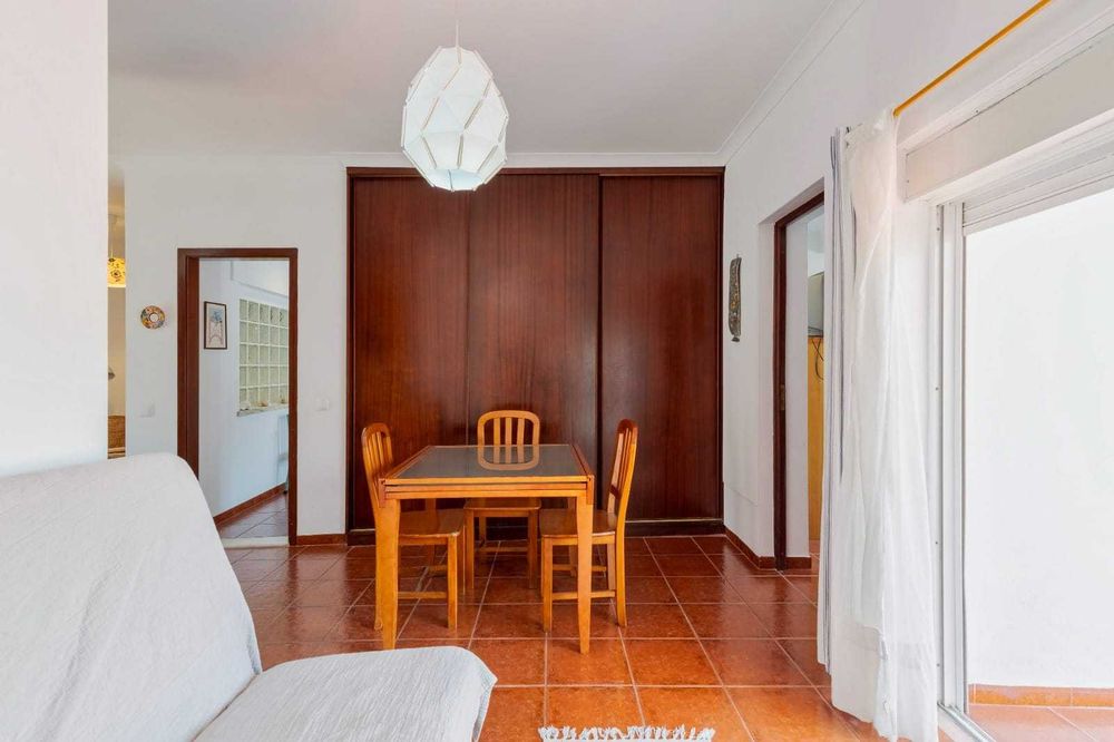 Alugo casa t2 sesimbra