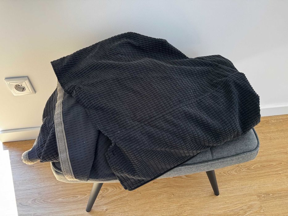 vendo capa preta para KLIPPAN Sofá 2 lugares - Ikea