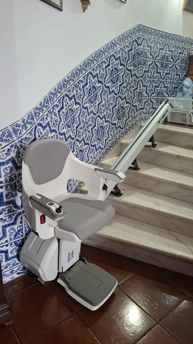 Elevador de escadas TKE levita